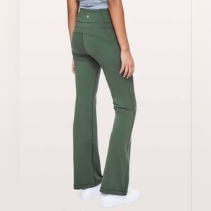 Lululemon Groove Pant Flare 32" | Size 4 | Deep Ivy